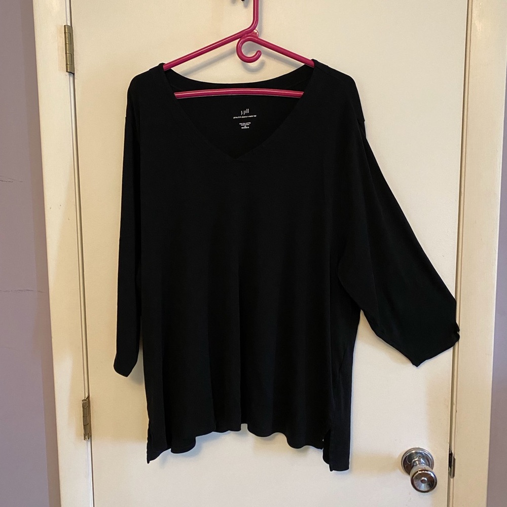 COPY - CLOSET CLEARANCE PRICE DROP! Dressy black crew-neck, 3/4 sleeve Pima shi…